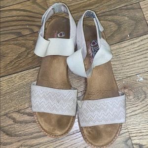 Bobs from Sketchers Sandals Size 8
